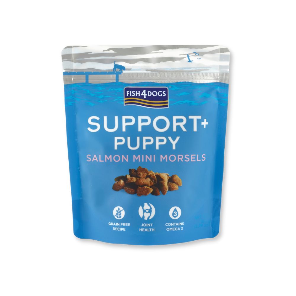 Blau-weiße Tüte mit Aufschrift Fish4Dogs, Support+ Puppy, Salmon Mini Morsels. Enthält Symbole für Getreidefrei, Gelenkgesundheit und Omega 3.
