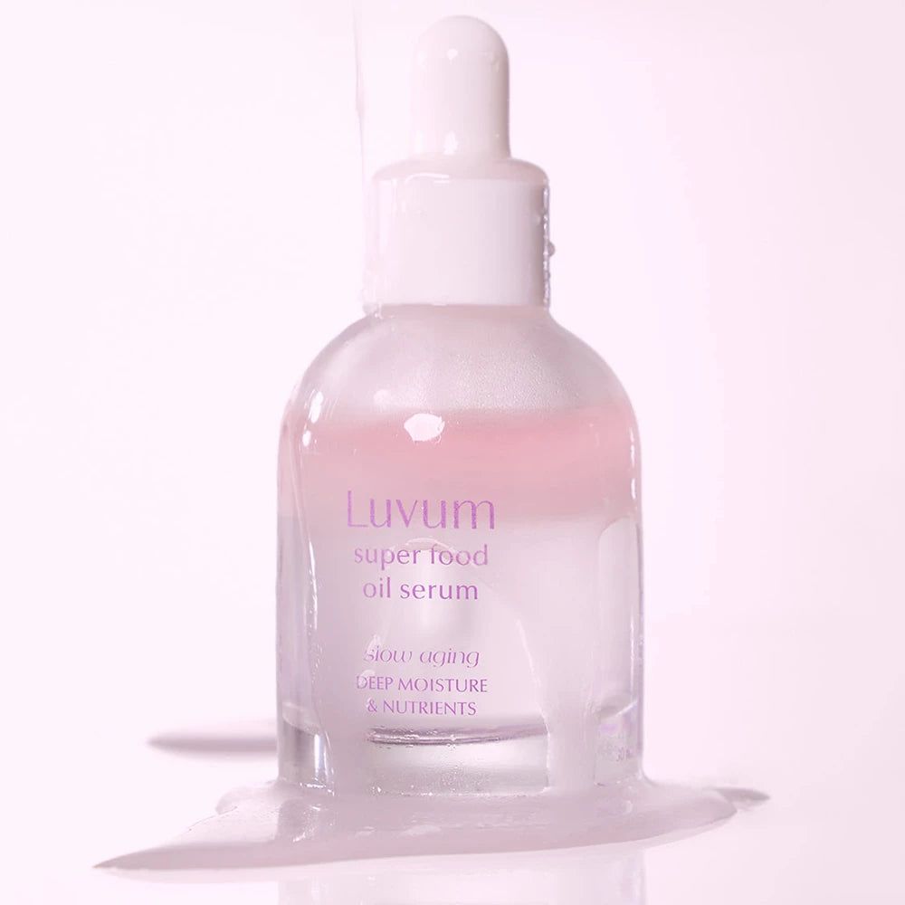 Luvum Superfood Oil Serum Flasche mit Pipette. Anti-Aging, Feuchtigkeit und Nährstoffe.