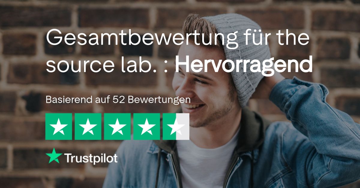 Mann mit Mütze lächelt. Text: Gesamtbewertung für the source lab.: Hervorragend. Basierend auf 52 Bewertungen. Trustpilot-Logo mit 5 Sternen.