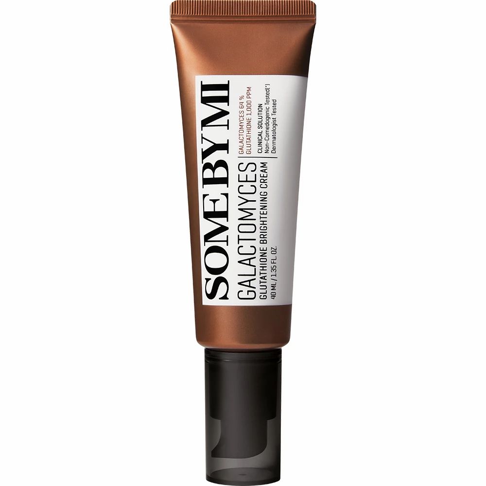 Braune Tube SOME BY MI Galactomyces Creme. Schwarzer Verschluss.