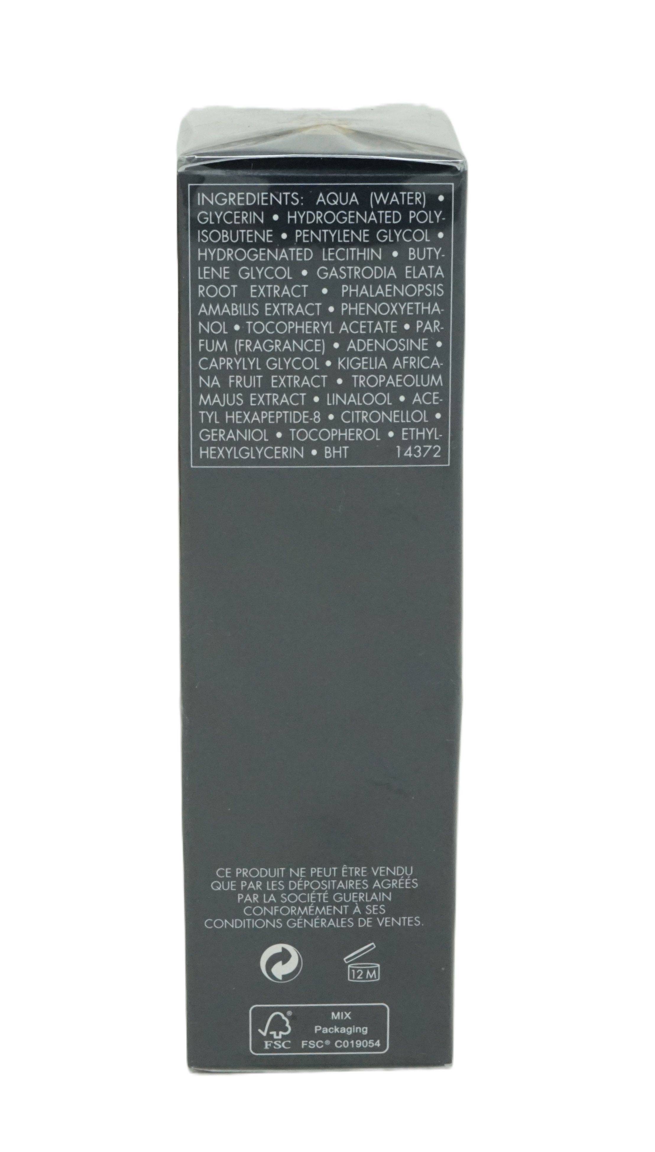 Rückseite der schwarzen Verpackung. Zutatenliste, FSC-Logo, 12M-Symbol. Text in Englisch.