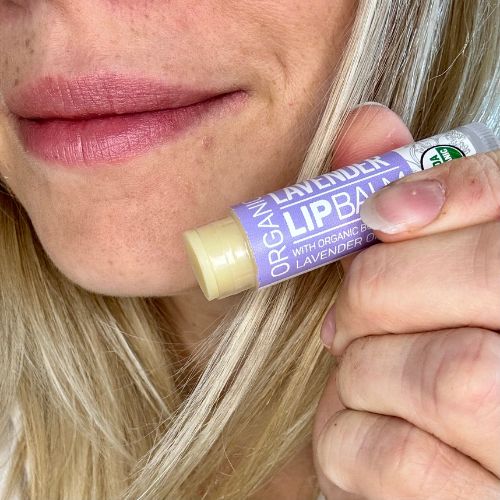 Alteya Organics Lippenbalsam mit Lavendel