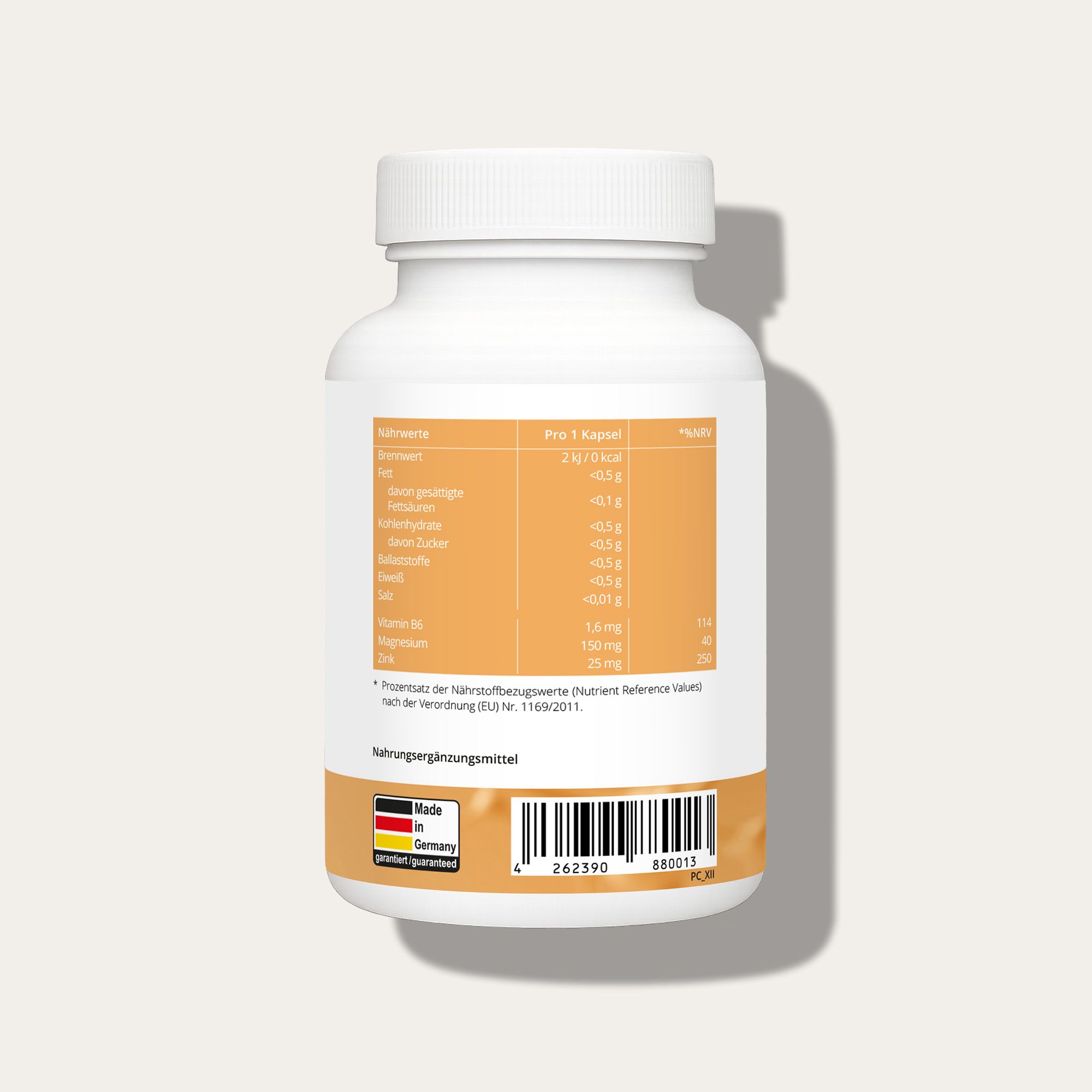 Weiße Flasche mit gelbem Etikett. Nährwertangaben und Inhaltsstoffe sind aufgedruckt. Hergestellt in Deutschland.