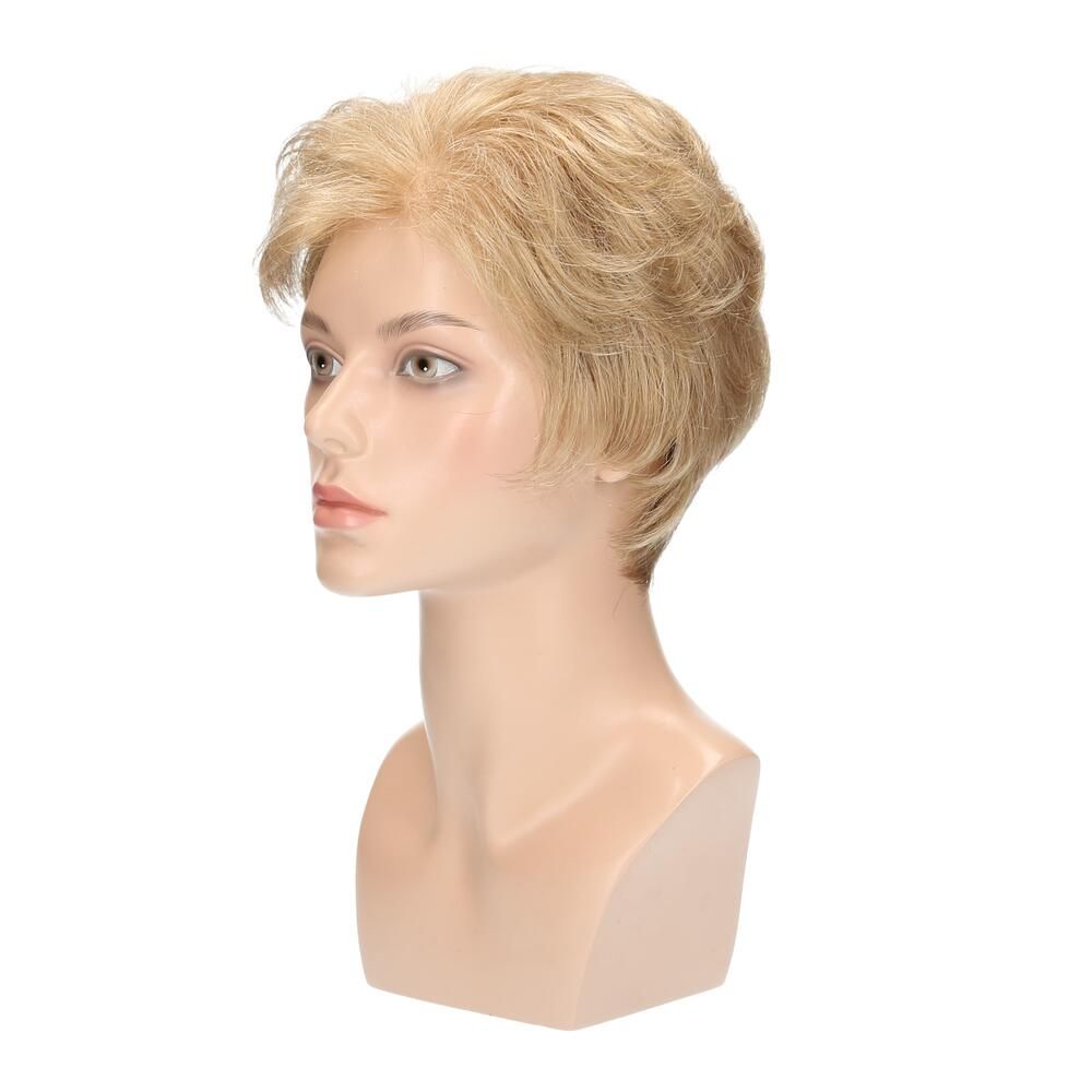 Perücke RIVA von degenhardt, blond, auf einem Schaufensterkopf. Seitenansicht.
