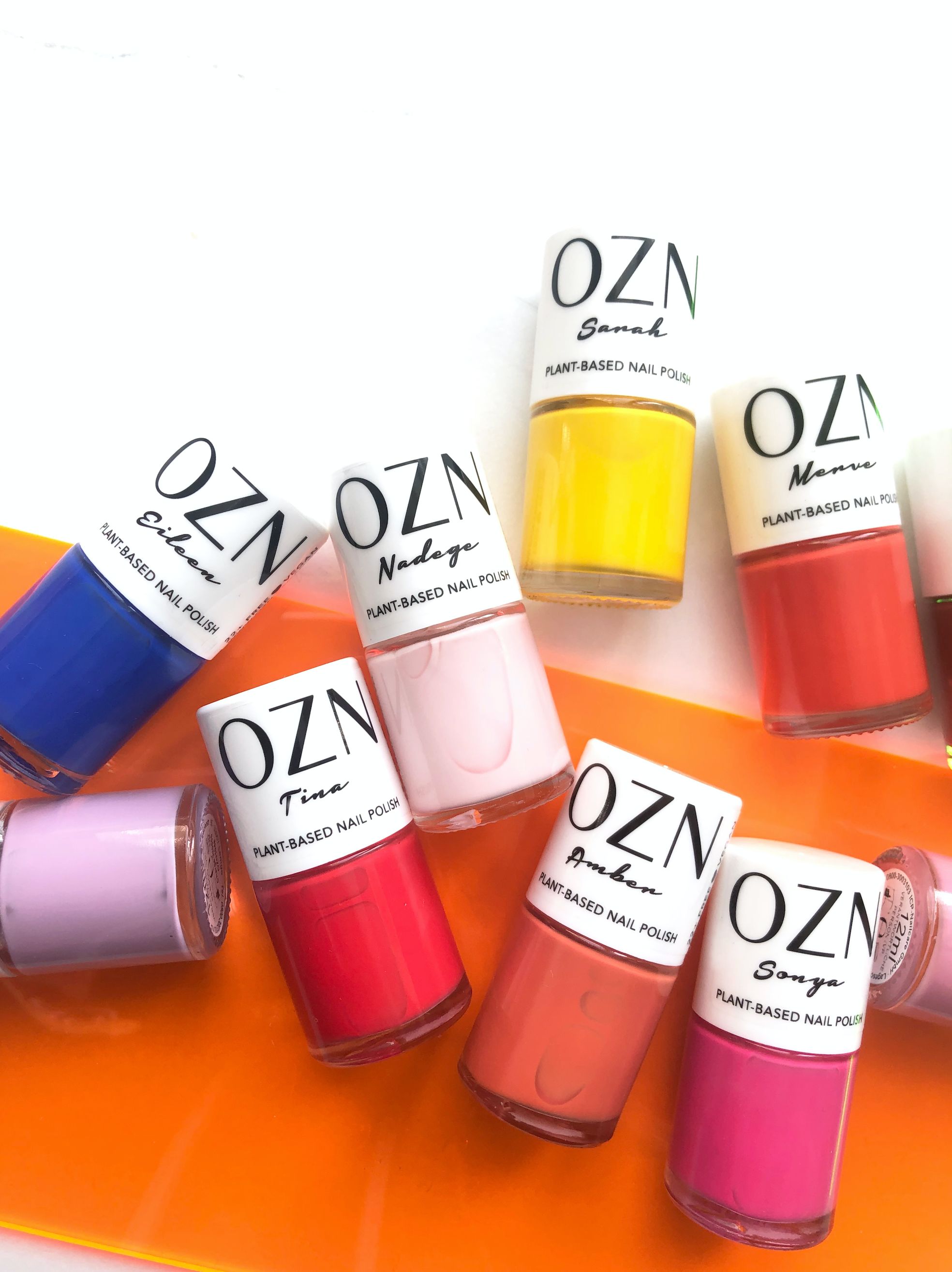 OZN X BAREMINDS Pflanzenbasierter Nagellack – Vegan, 22+free, Mit Zwei Pinseln, Made In Germany, Hohe Deckkraft