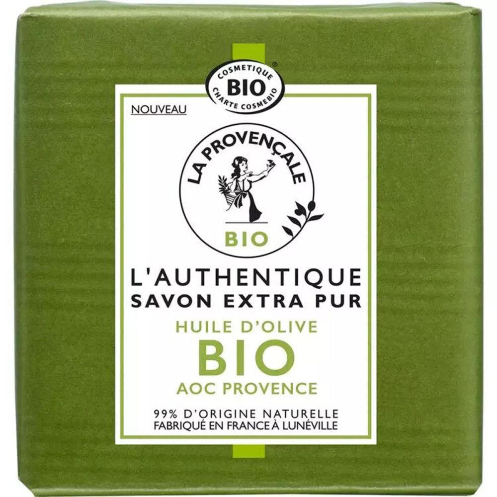 Grüne Seife mit weißem Etikett. Text: L'AUTHENTIQUE SAVON EXTRA PUR, BIO, AOC PROVENCE, 99% d'origine naturelle. Bio-Zertifizierung.