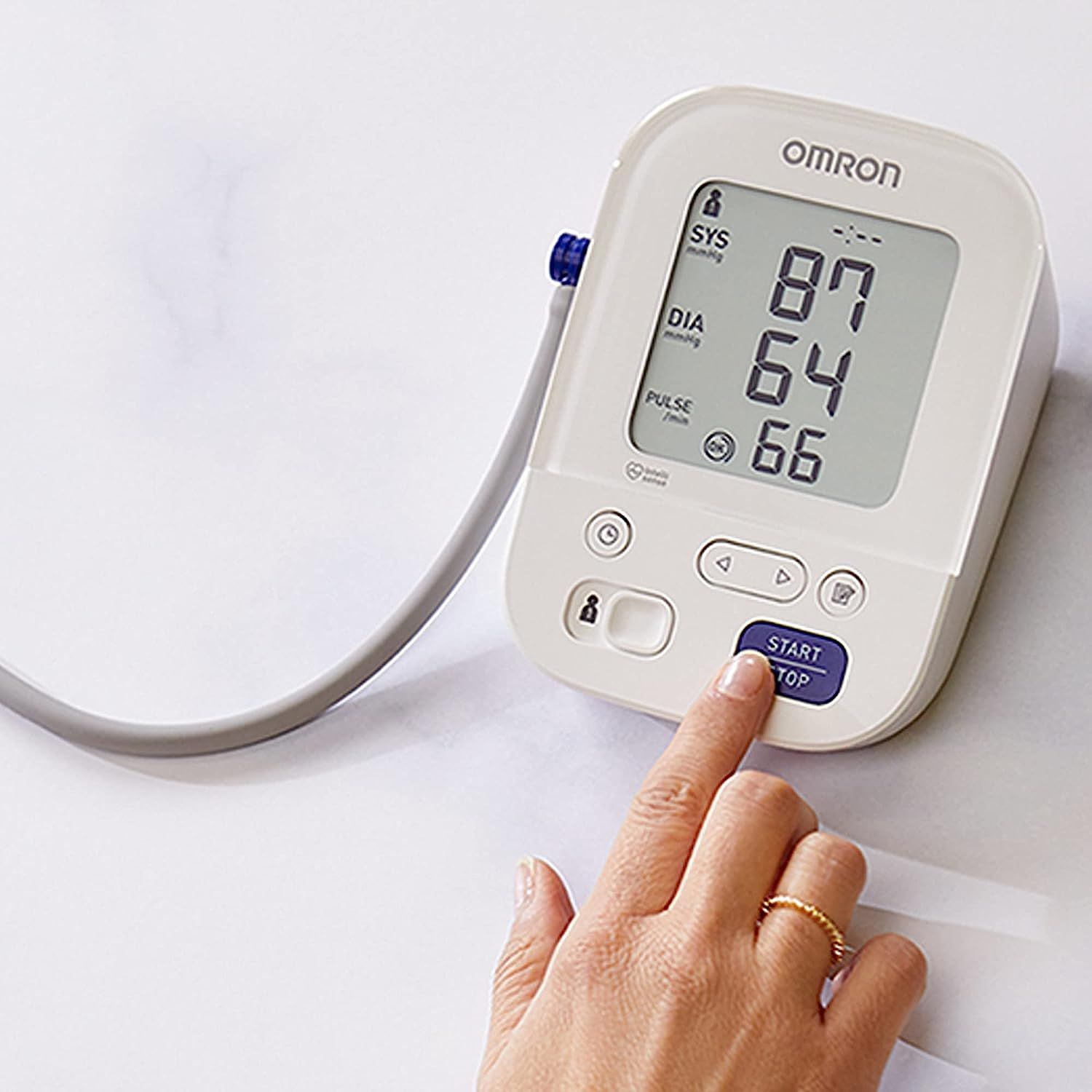 OMRON Comfort – Automatisches Blutdruckmessgerät Oberarm, klinisch validiert, auch für Diabetiker