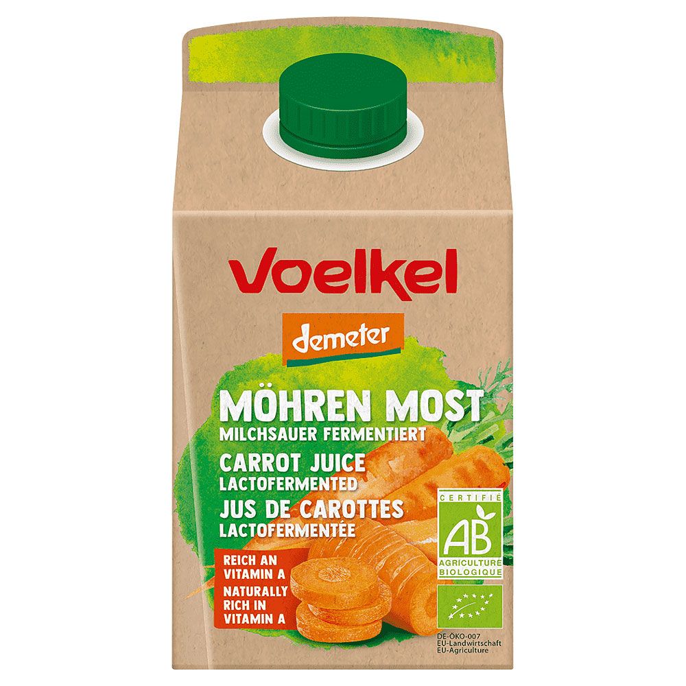Karton mit grünem Deckel. Aufdruck: Voelkel, Demeter, Möhren Most, Karottensaft, reich an Vitamin A. AB-Siegel.