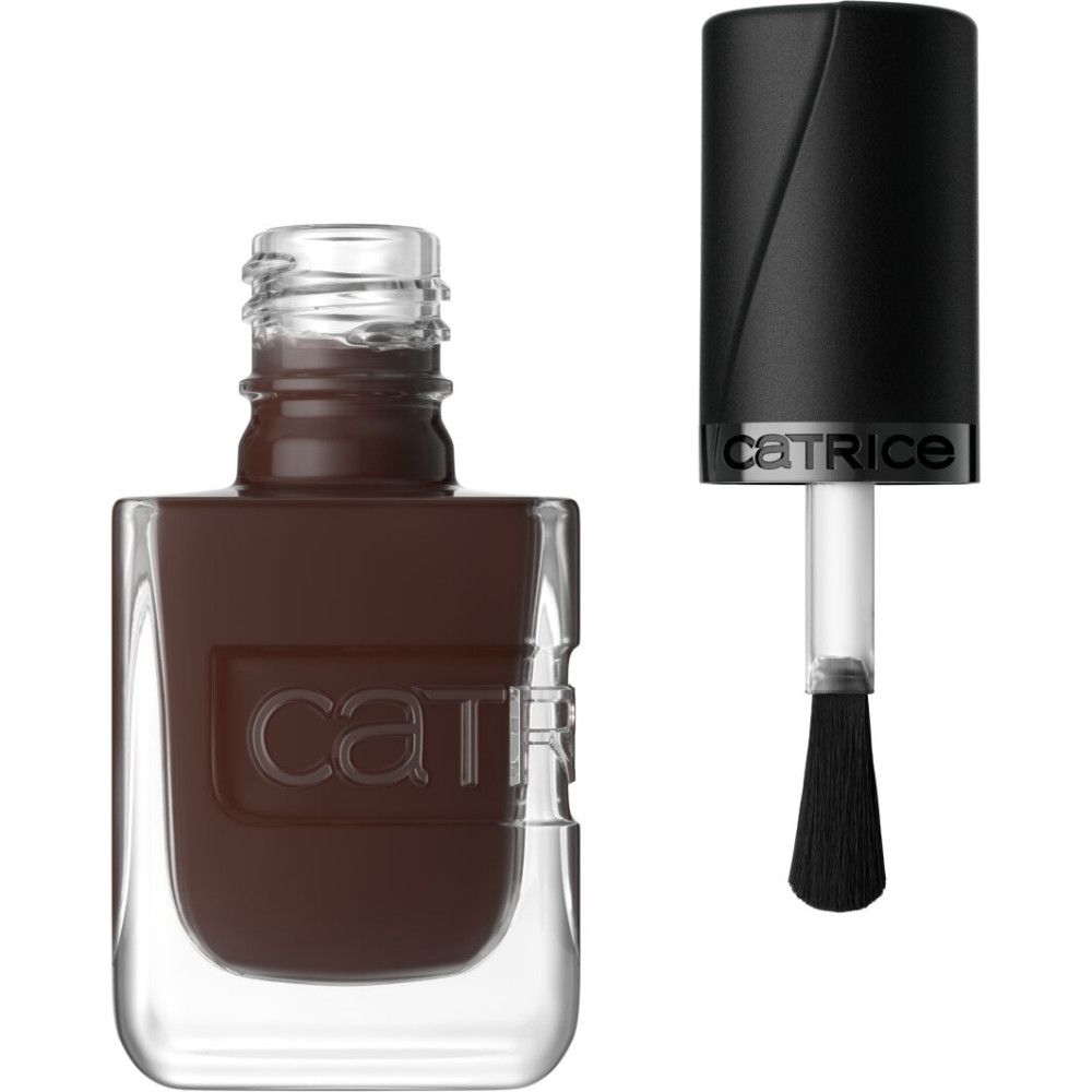 Brauner Nagellack in einem transparenten Flakon mit schwarzem Deckel und Applikator. Marke 'catrice' eingeprägt.