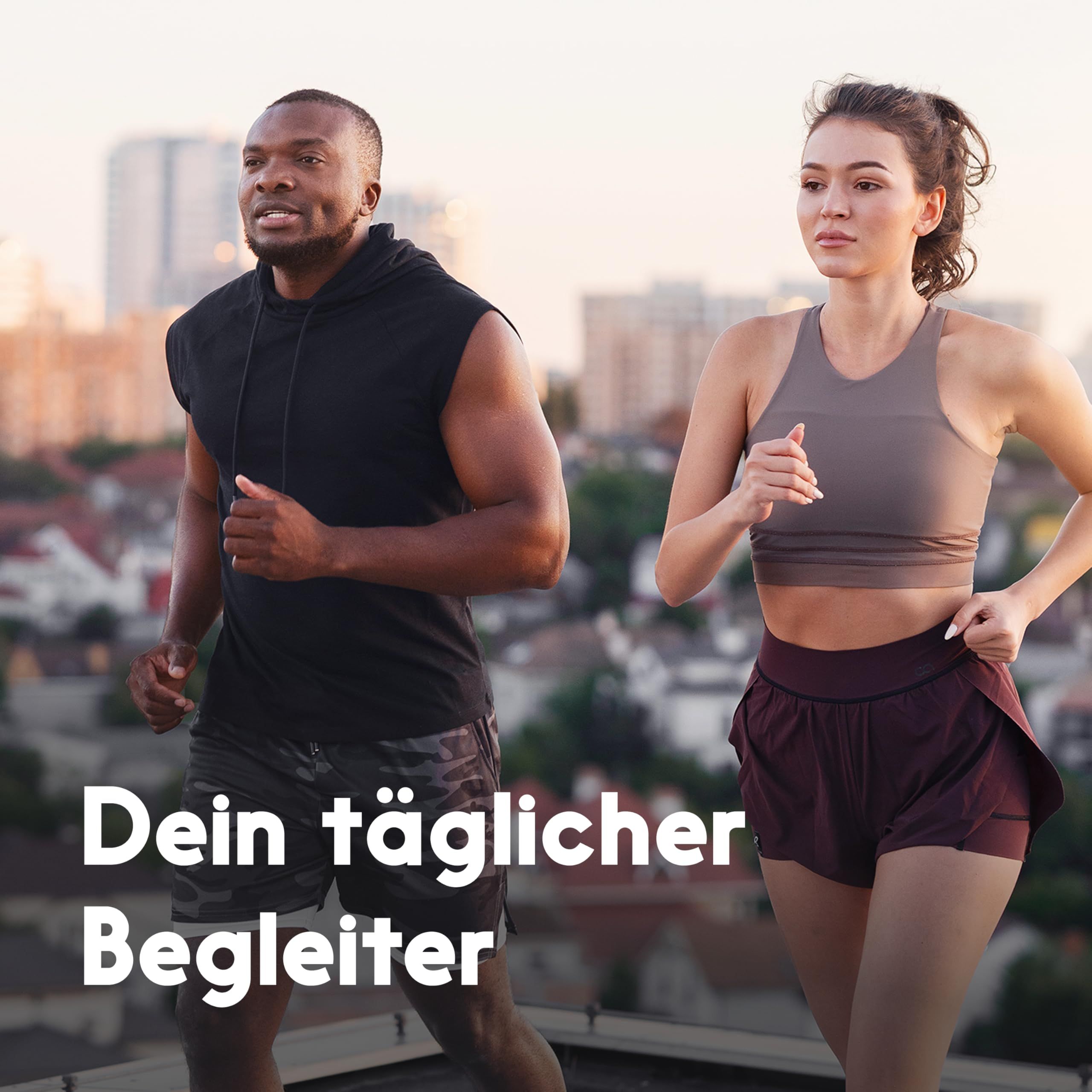 Zwei Personen joggen im Freien. Text: Dein täglicher Begleiter.