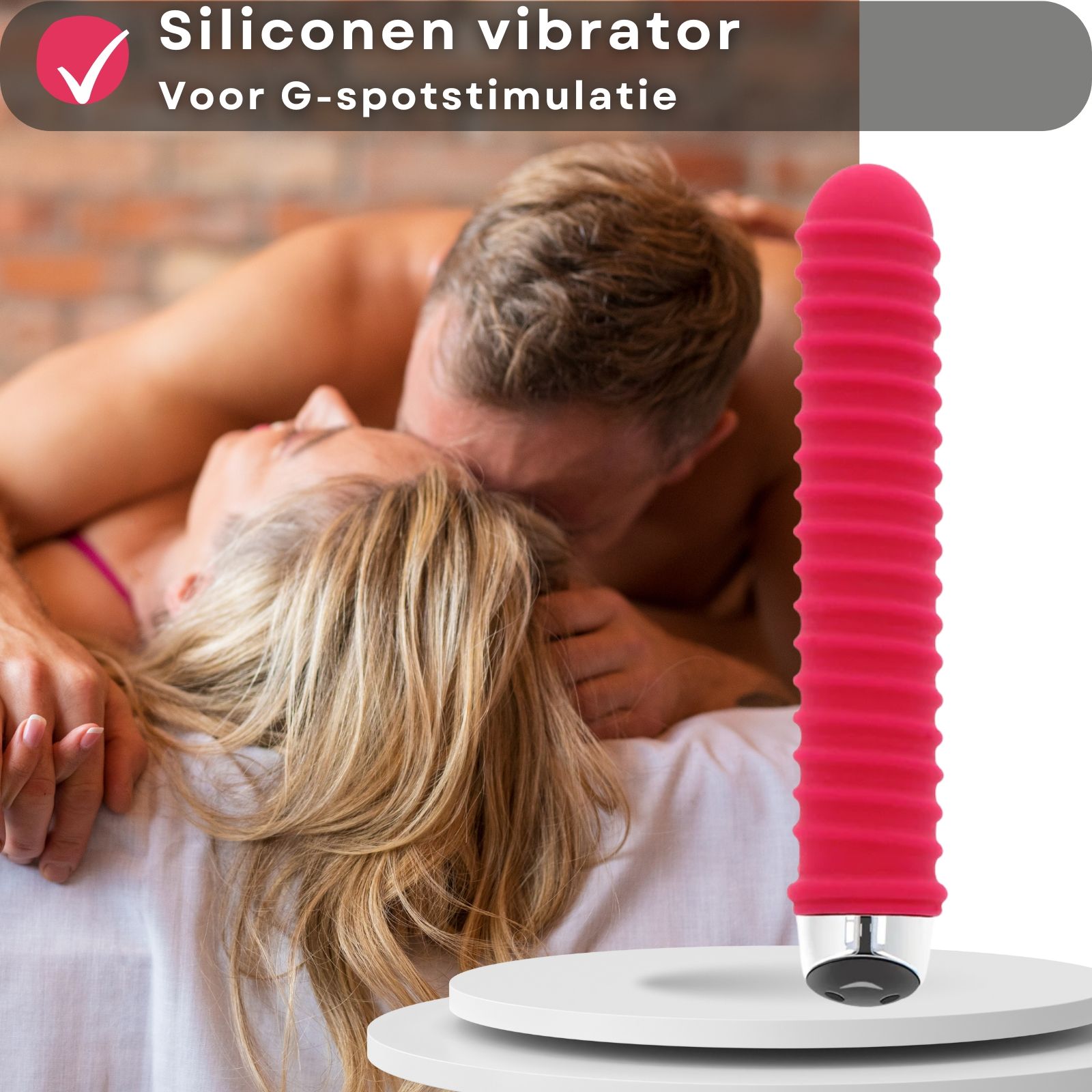Rode vibrator met groeven. Tekst: Siliconen vibrator, voor G-spot stimulatie.