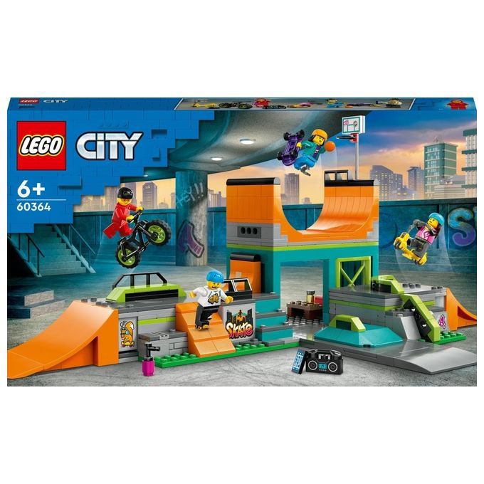LEGO City 60364 Skate Park Urbano, Gioco per Bambini 6+ con BMX, Skateboard, Monopattino, Rollerbla