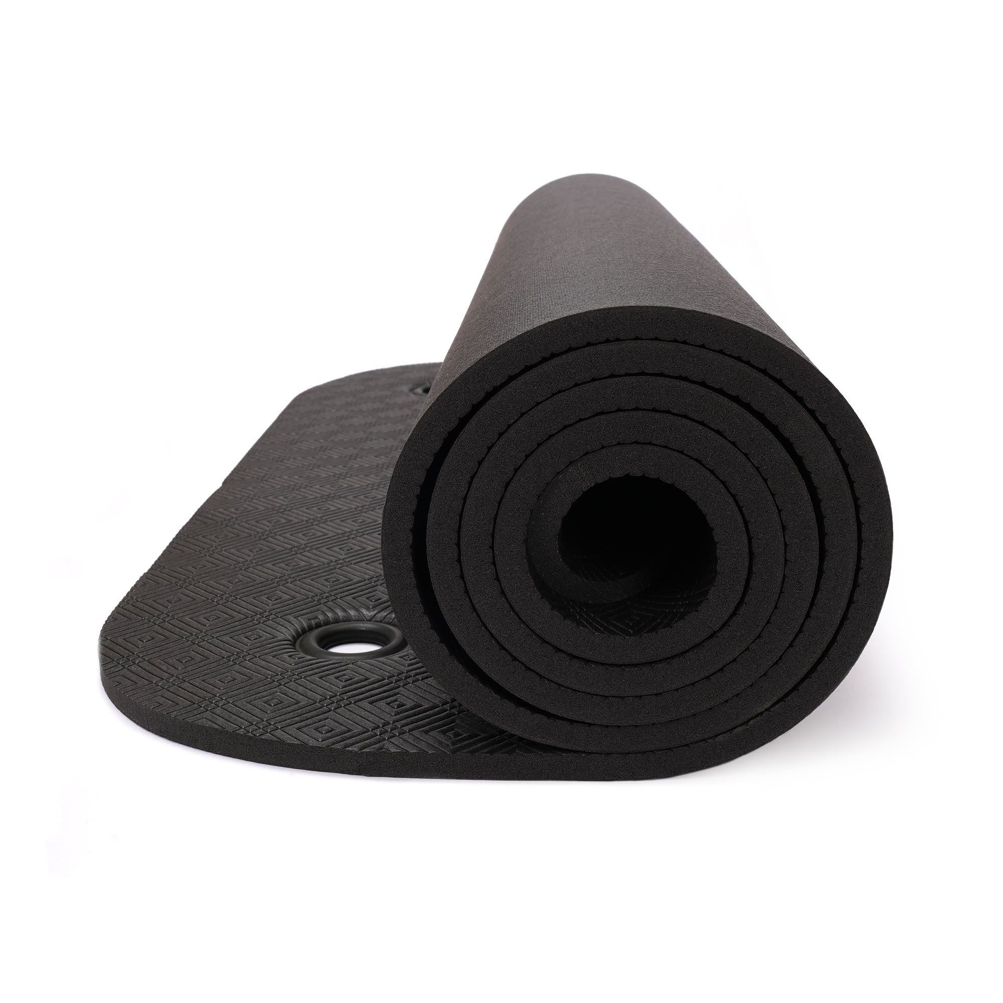 Schwarze Gymnastikmatte, eng aufgerollt, mit Ösen. 180 x 65 x 0,8 cm.