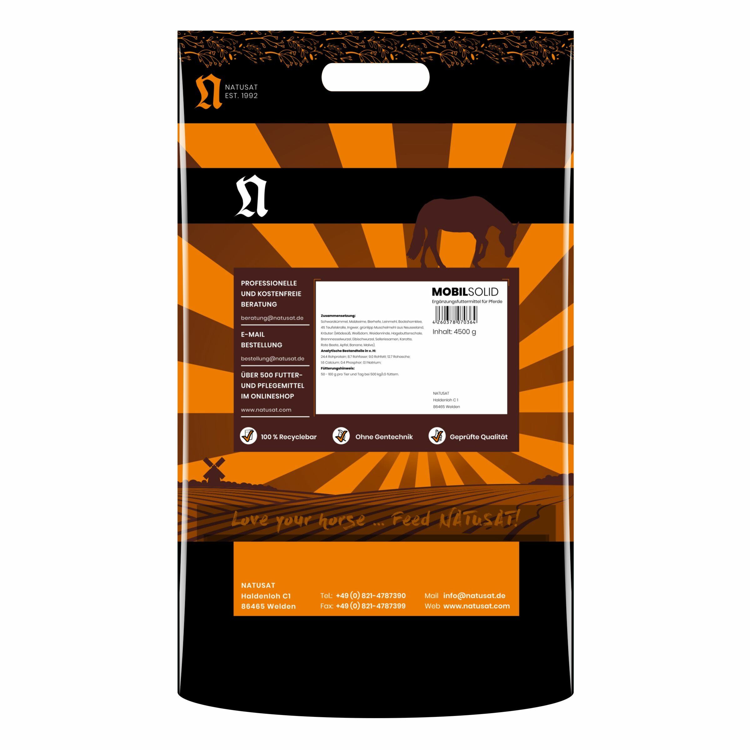 Schwarze Verpackung mit orangefarbenen Akzenten. Text: MobilSolid, Natusat. Abbildung eines Pferdes. Enthält 4500g.
