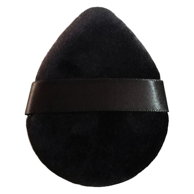 Eine schwarze, tropfenförmige Puderquaste mit Band.