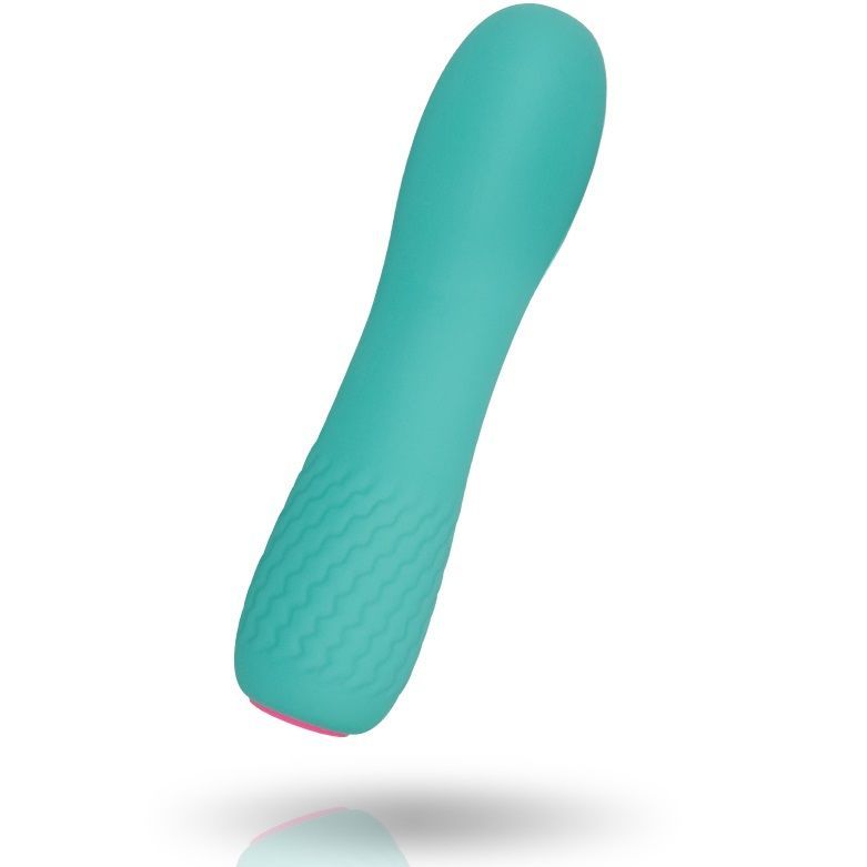 Türkisfarbener Vibrator mit geriffelter Basis und abgerundeter Spitze. Rosa Akzent am Ende. Auf weißem Hintergrund.