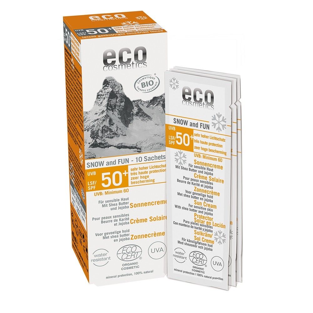 Karton und Sachet-Packung mit Sonnencreme. Aufdruck: Eco Cosmetics, LSF 50+, Snow and Fun, Bio-Zertifizierung.