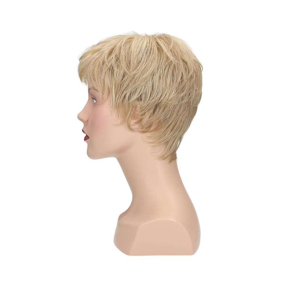 Blonde Perücke auf einem Schaufensterkopf. Kurzer, gestufter Schnitt. Der Kopf ist von der Seite zu sehen.