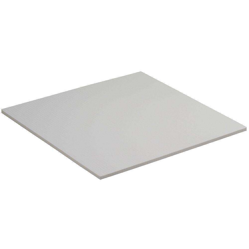 Quadratische, graue Matte. Flache Oberfläche, leicht erhöhter Rand.