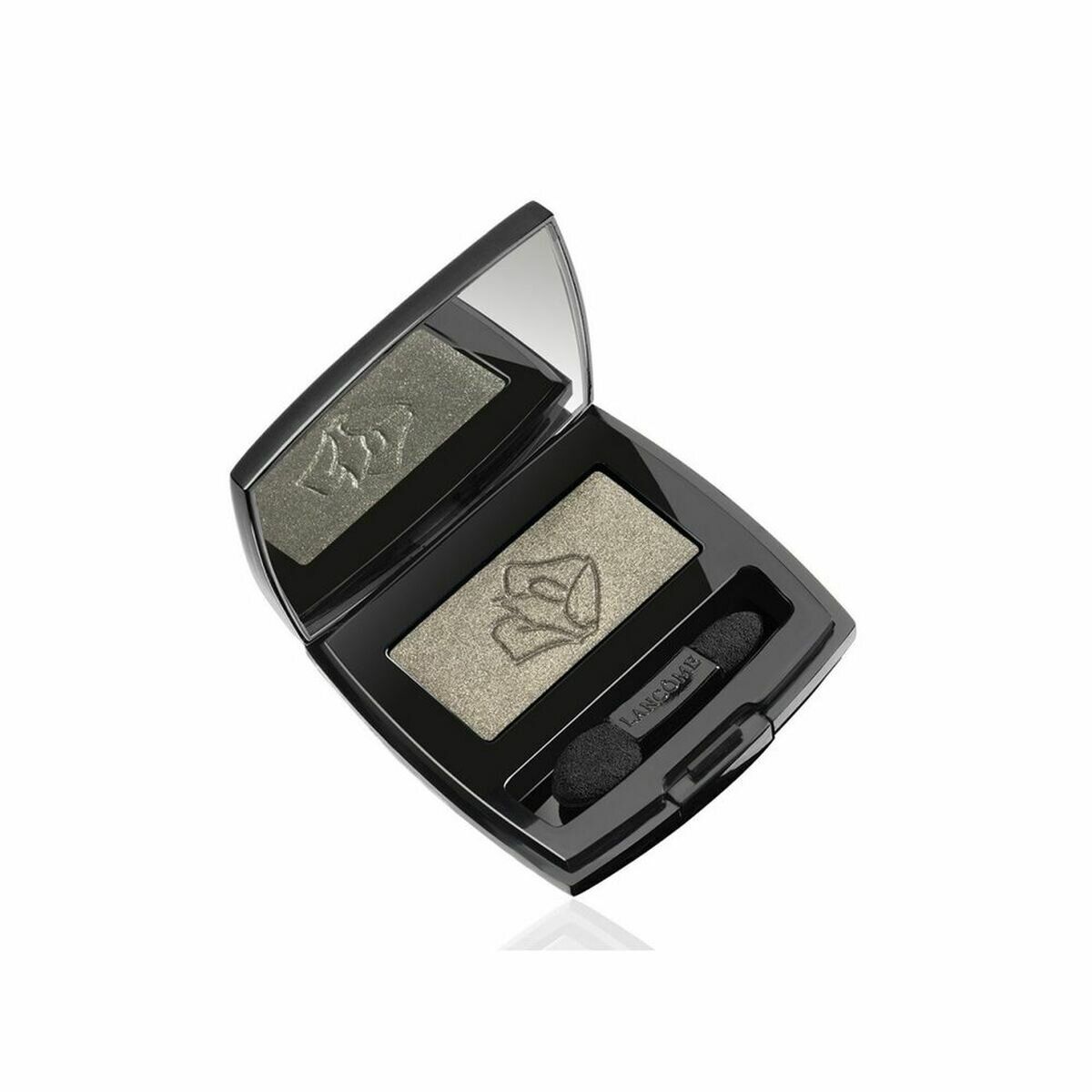 Schwarzer Lidschattenbehälter, leicht schräg. Enthält grauen Lidschatten, Spiegel, Applikator und Lancôme-Logo.