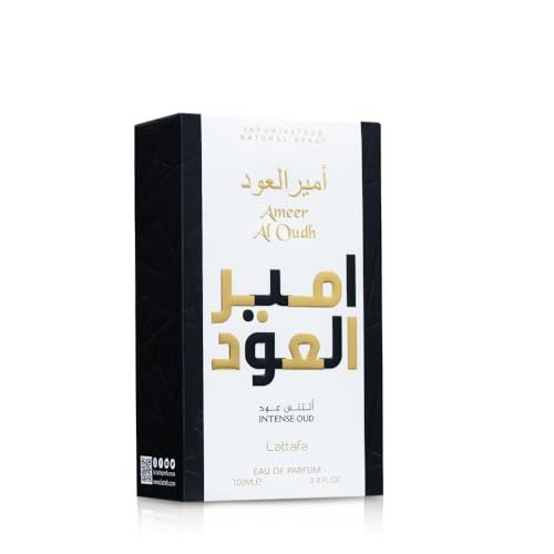 Schwarze Verpackung mit goldenem Text. Aufschrift: Ameer Al Oudh Intense Oud. Rechteckige Form.