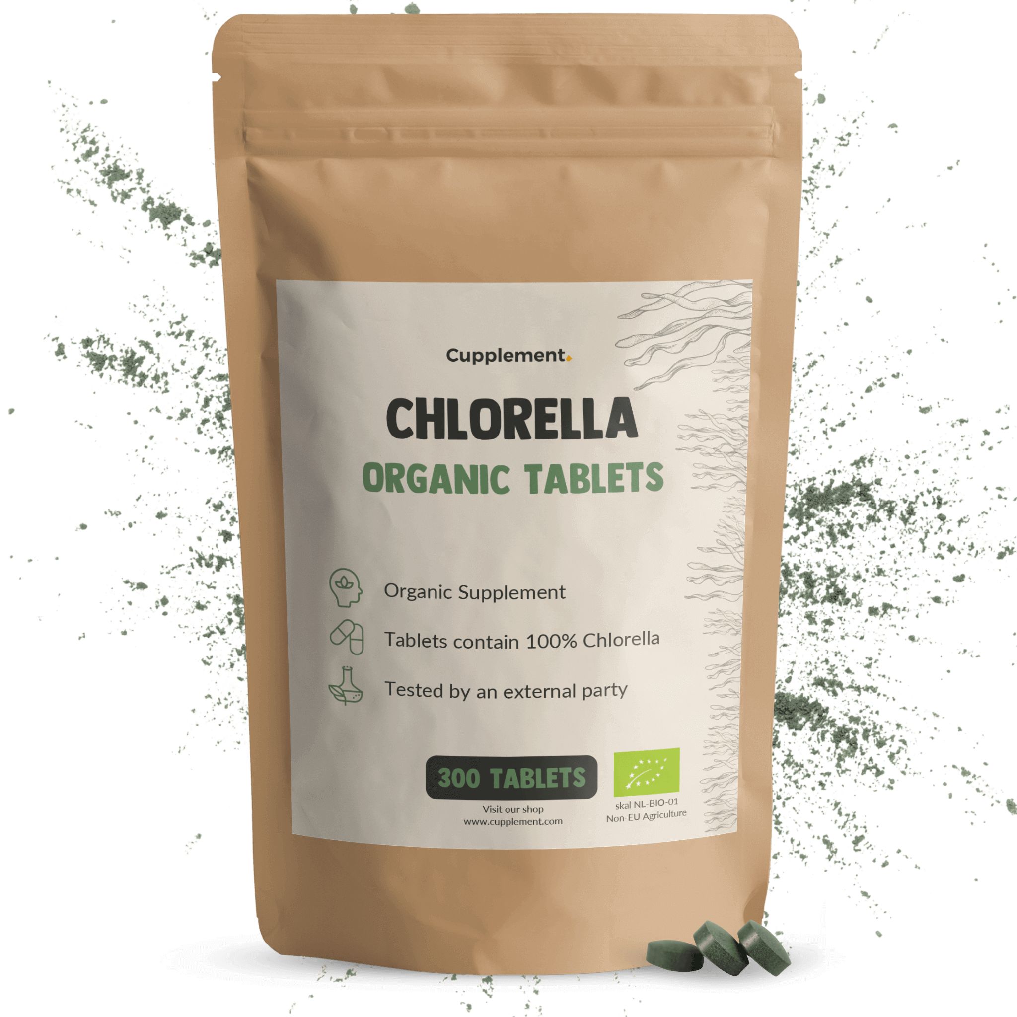 Beutel mit Chlorella Organic Tablets. Text: Cupplement, 300 Tabletten, Organic Supplement, 100% Chlorella. Grüne Tabletten.