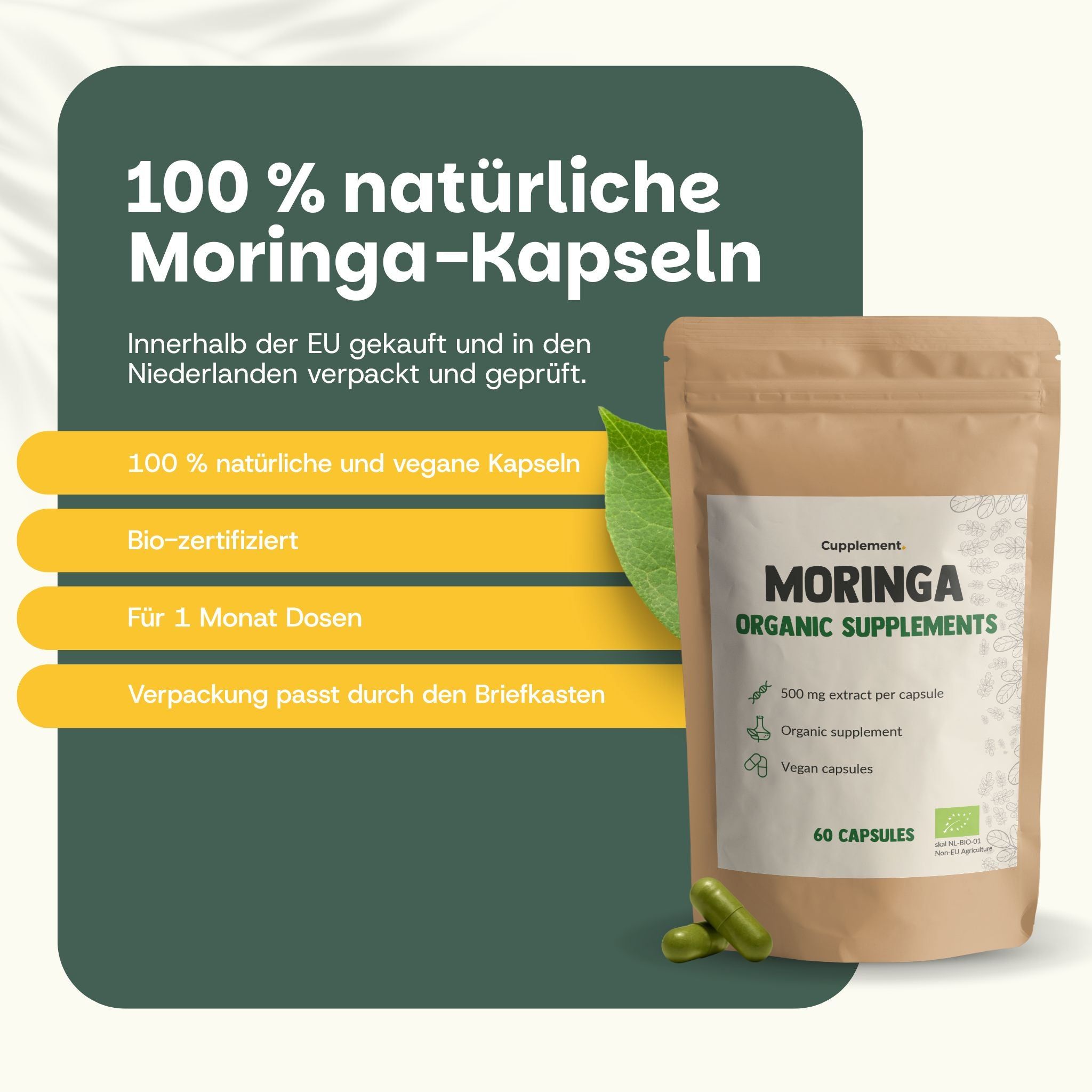 Braune Tüte mit Moringa-Kapseln. Aufschrift: Moringa Organic Supplements. 60 Kapseln. Zwei grüne Kapseln liegen daneben.