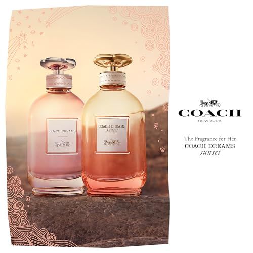 Zwei Parfümflakons mit goldfarbenen Deckeln. Auf den Etiketten steht "COACH DREAMS sunset".