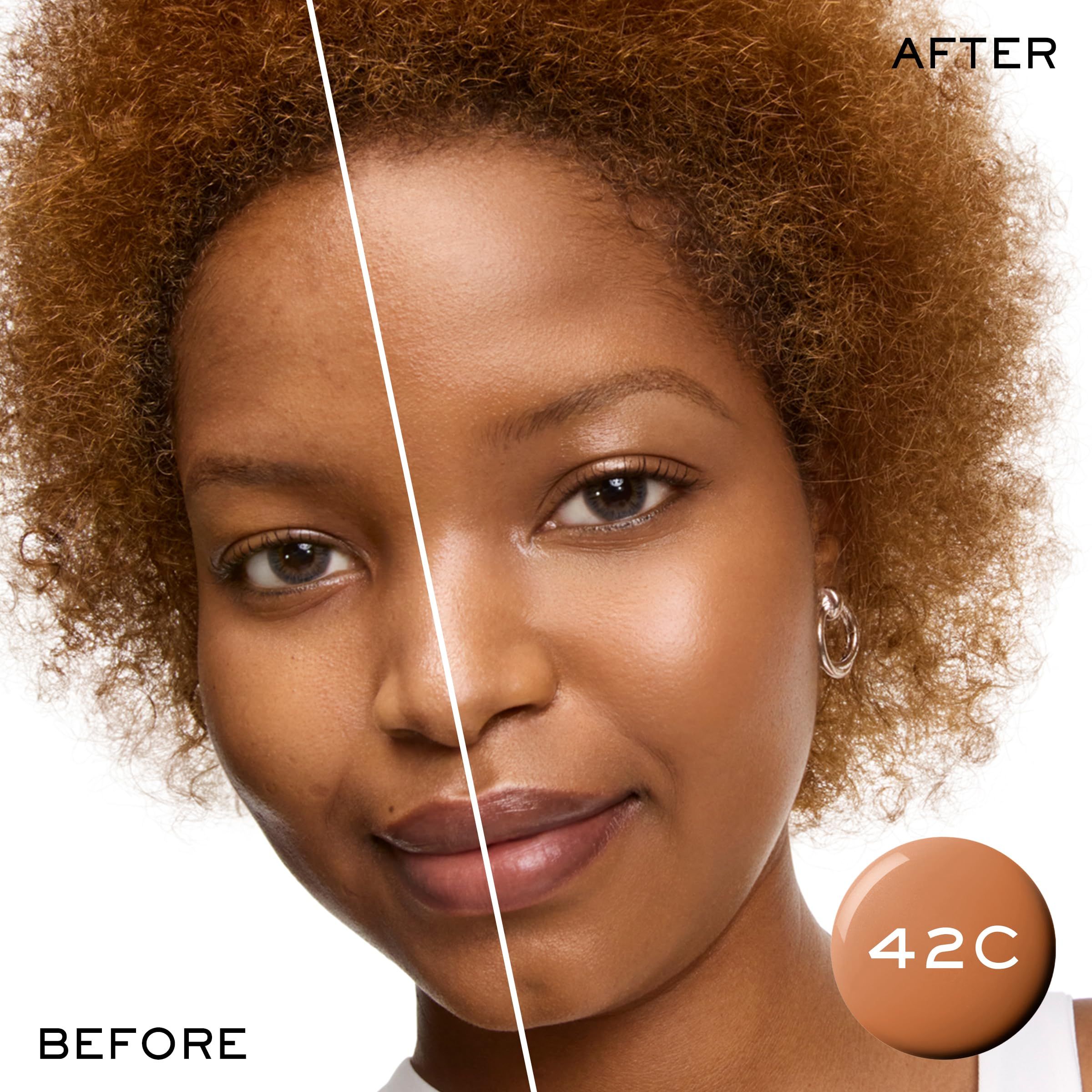 Vorher-Nachher-Vergleich. Frau mit Make-up. Farbton 42C. Text: Nach 4 Wochen sieht die Haut glatter aus.