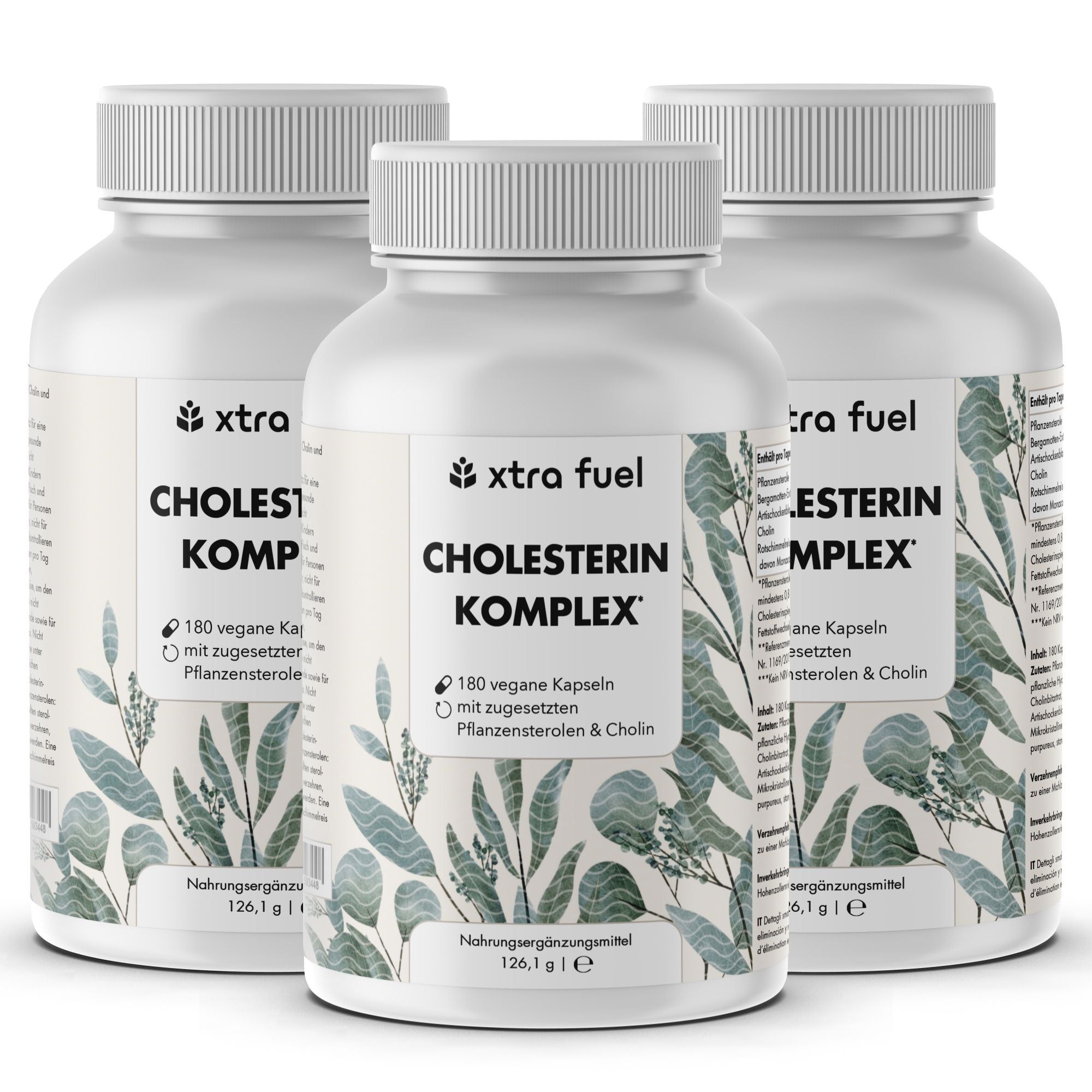 Drei weiße Flaschen mit Etiketten. Aufschrift: XTRA FUEL Cholesterin Komplex. 180 vegane Kapseln.