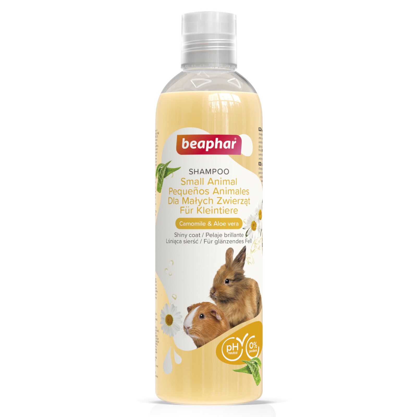 Beaphar Shampoo Flasche. Text: Small Animal, Kamille & Aloe Vera, pH-neutral, 0% Parabene. Abbildung: Kaninchen und Meerschweinchen.