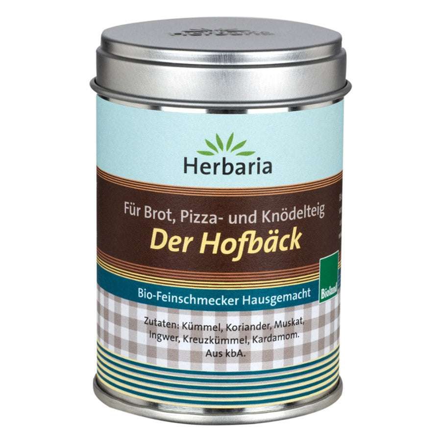 Gewürzmischung in Dose. Aufschrift: Herbaria, Der Hofbäck. Zutaten: Kümmel, Koriander, Muskat, Ingwer, Kreuzkümmel, Kardamom.