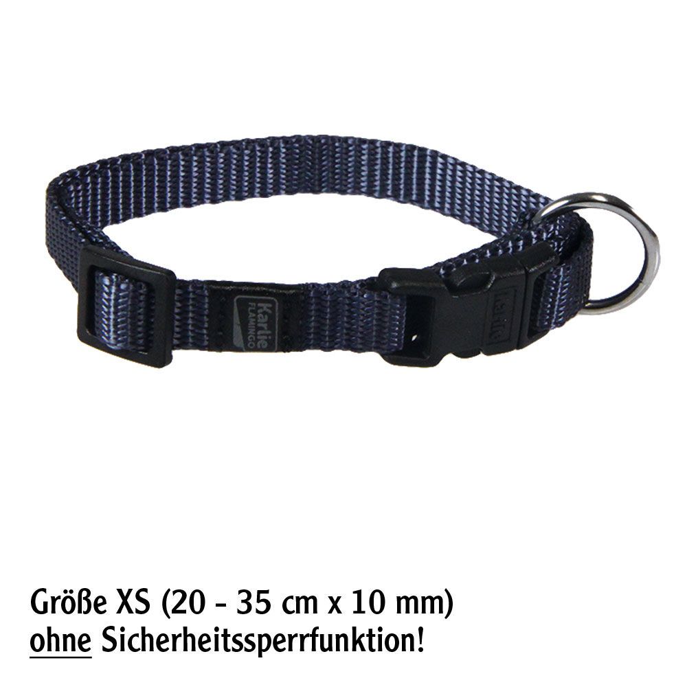 Dunkelblaues Hundehalsband. Schwarzer Klickverschluss. Metallring. Text: Größe XS (20-35 cm x 10 mm).