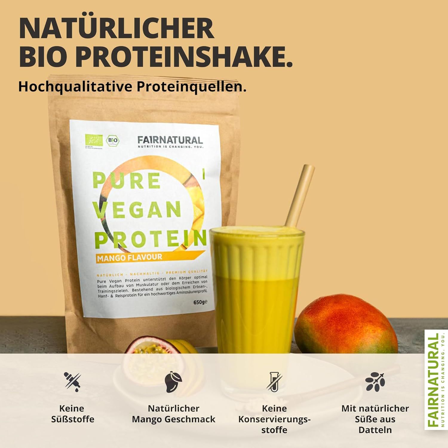 Beutel mit FAIRNATURAL Bio Vegan Protein-Pulver, Mango-Geschmack. Glas mit Shake, Mango. Text: Natürlicher Bio Proteinshake.