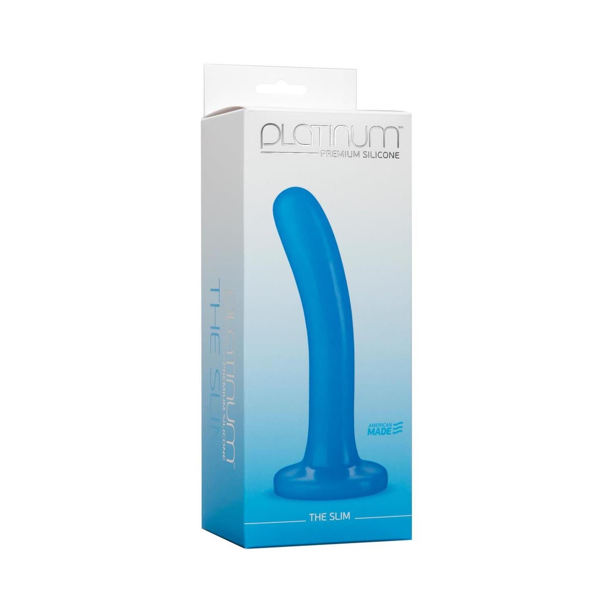 Blauer Dildo in Verpackung. Aufschrift: Platinum Premium Silicone, The Slim. Made in USA.