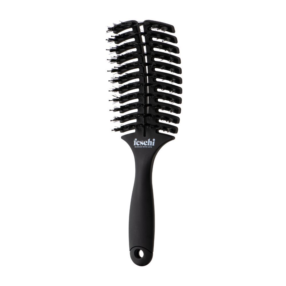 Schwarze Haarbürste mit Griff und Belüftungsöffnungen. Marke: feschi.