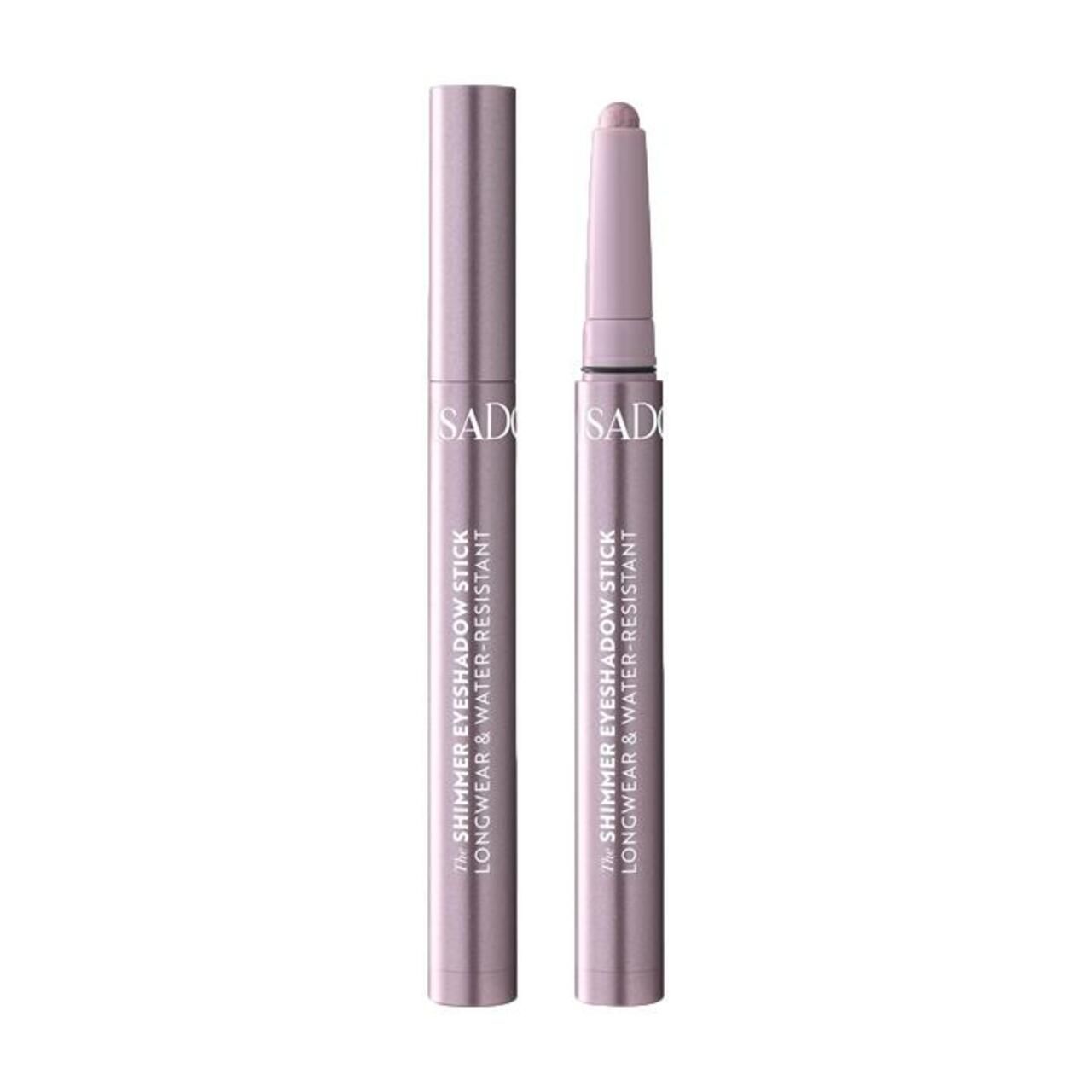 Zwei lila-farbene Lidschattenstifte. Aufschrift: The Shimmer Eyeshadow Stick Longwear & Water-Resistant. Marke: IsaDora.