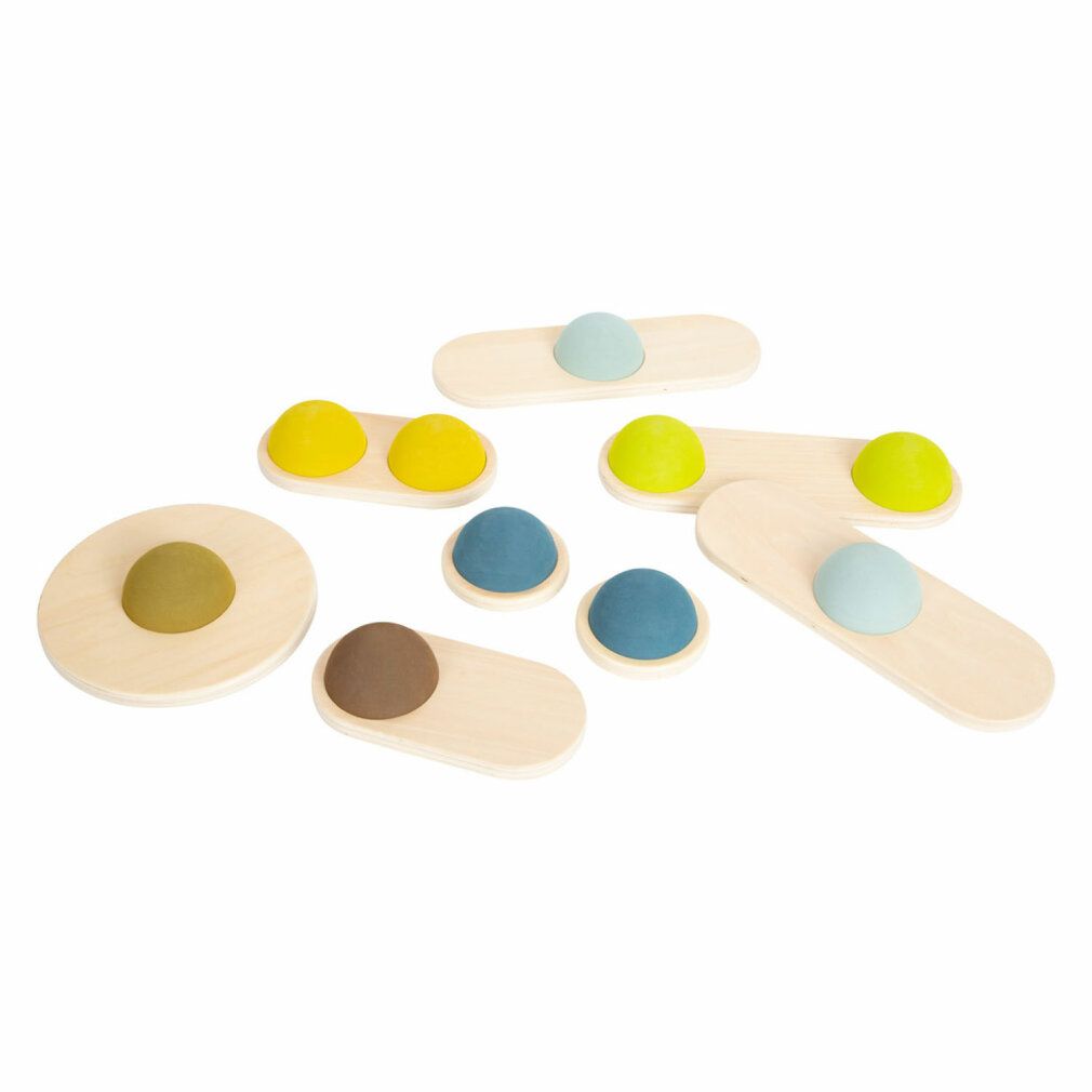 Balanceboards mit Holzplatten und farbigen Halbkugeln. Verschiedene Formen und Farben.