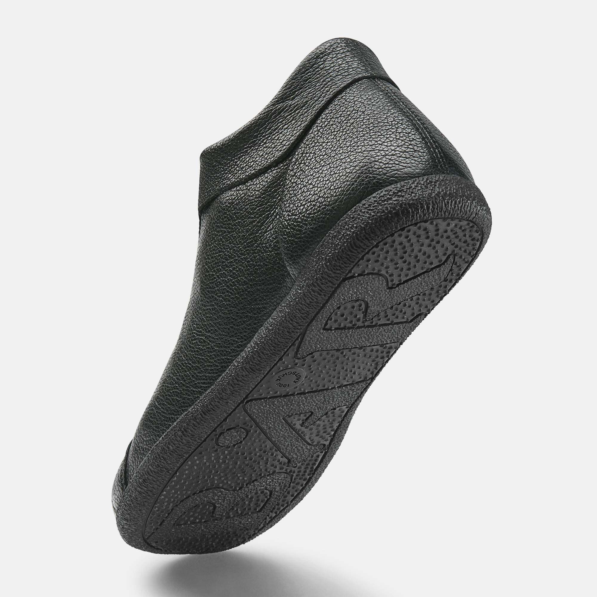 Schwarze Leder-Stiefeletten für Herren, Sohlenansicht mit Profil.