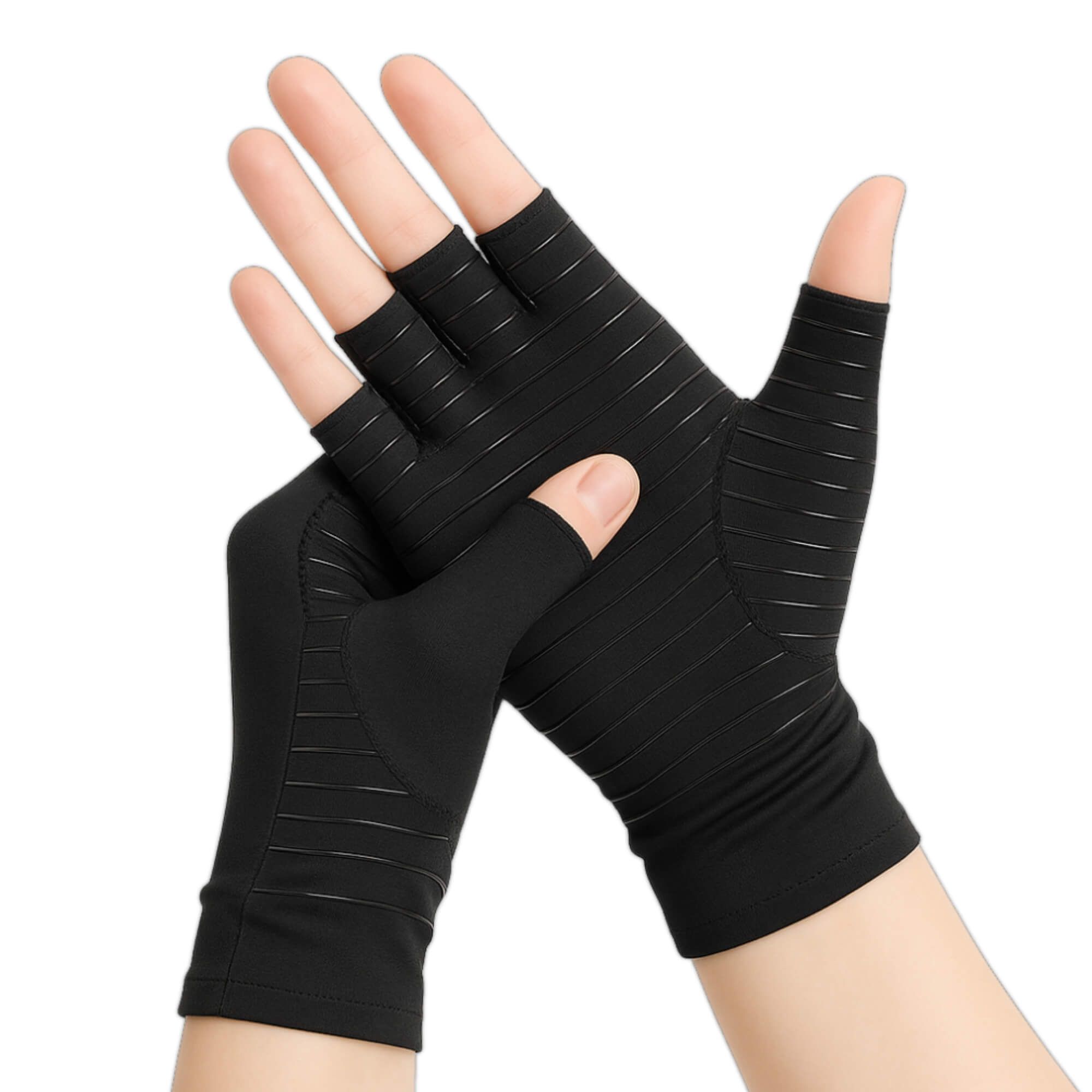 Nahaufnahme von schwarzen Kompressionshandschuhen mit offenem Design, die auf einer Handfläche liegen. Sie haben ein geripptes Muster.