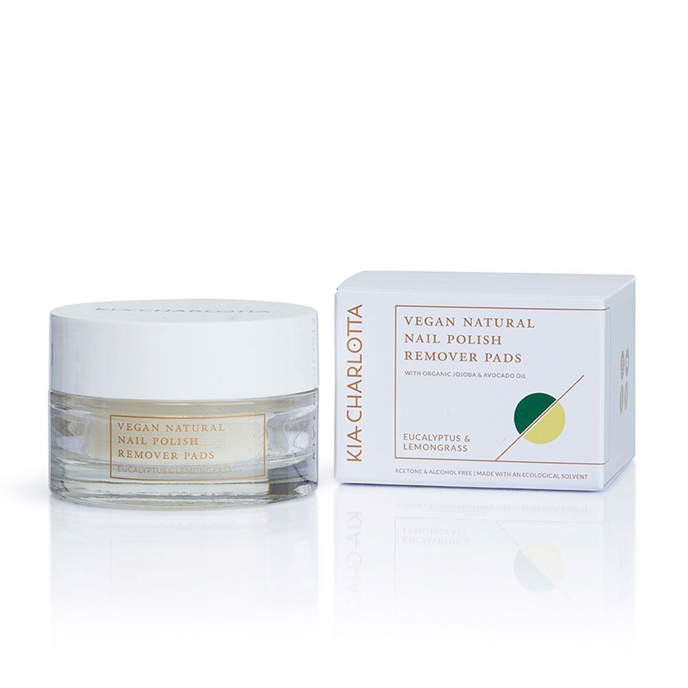 Glasdose und Karton mit Produktinformationen. Aufschrift: KIA-CHARLOTTA, Vegan Natural Nail Polish Remover Pads.