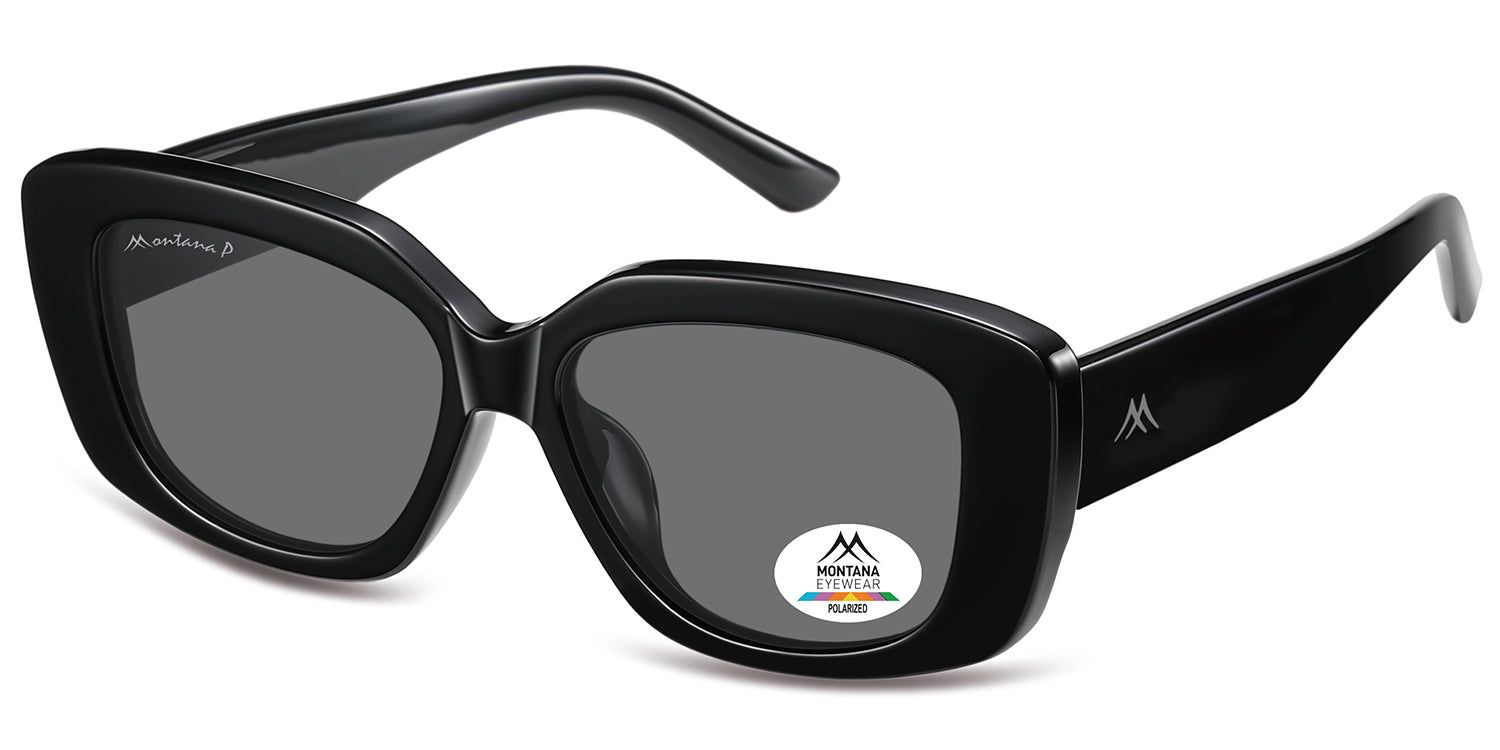 Schwarze Sonnenbrille, rechteckiger Rahmen. Montana Eyewear Logo auf dem Bügel und Gläsern. Polarisiert.