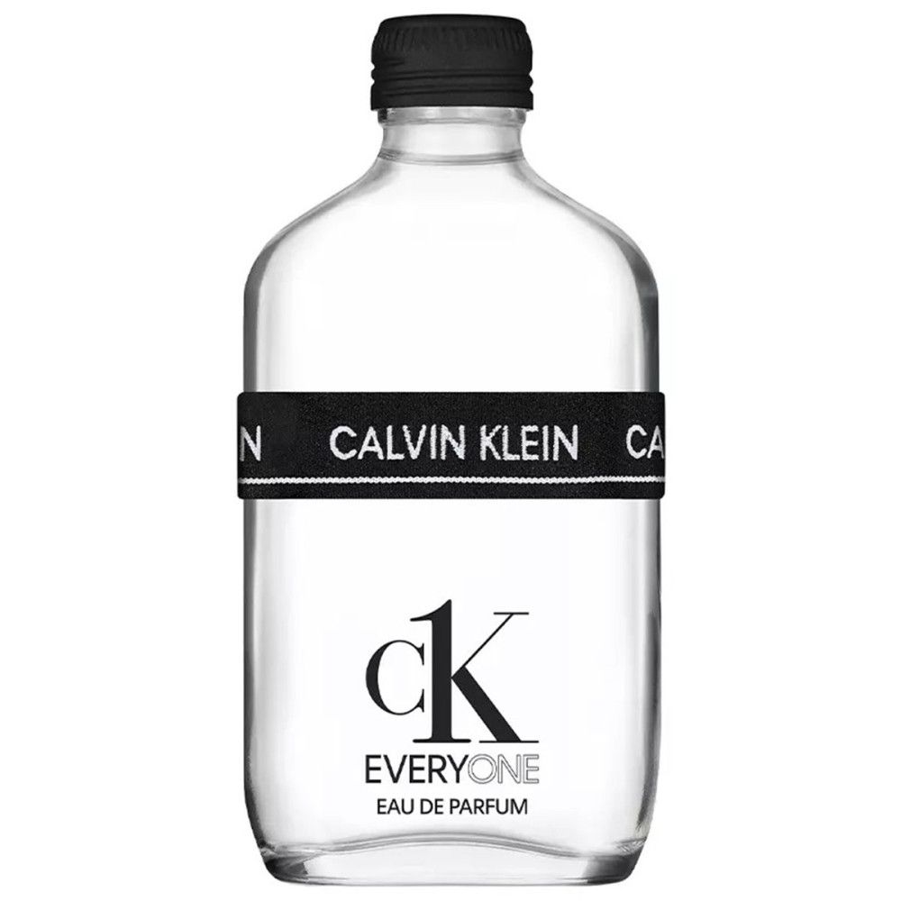 Klare Glasflasche mit schwarzem Deckel und Band. Aufschrift: Calvin Klein, ck EVERYONE.