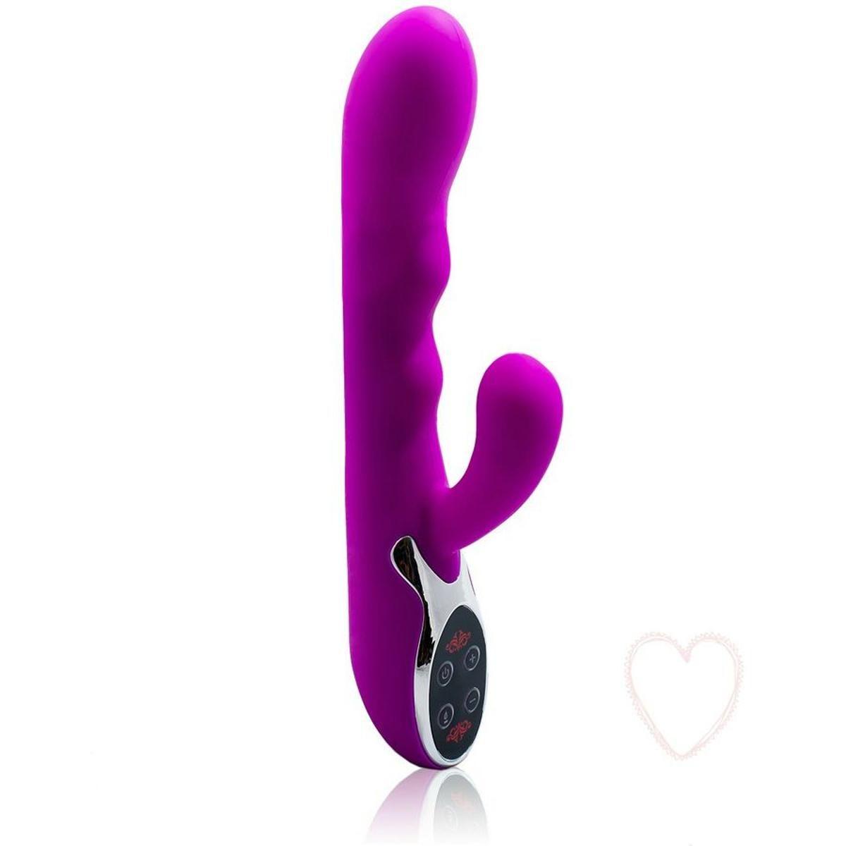 Lila Vibrator mit gebogener Form und zwei Vorsprüngen. Silberne Bedienelemente. Weißes Herz.