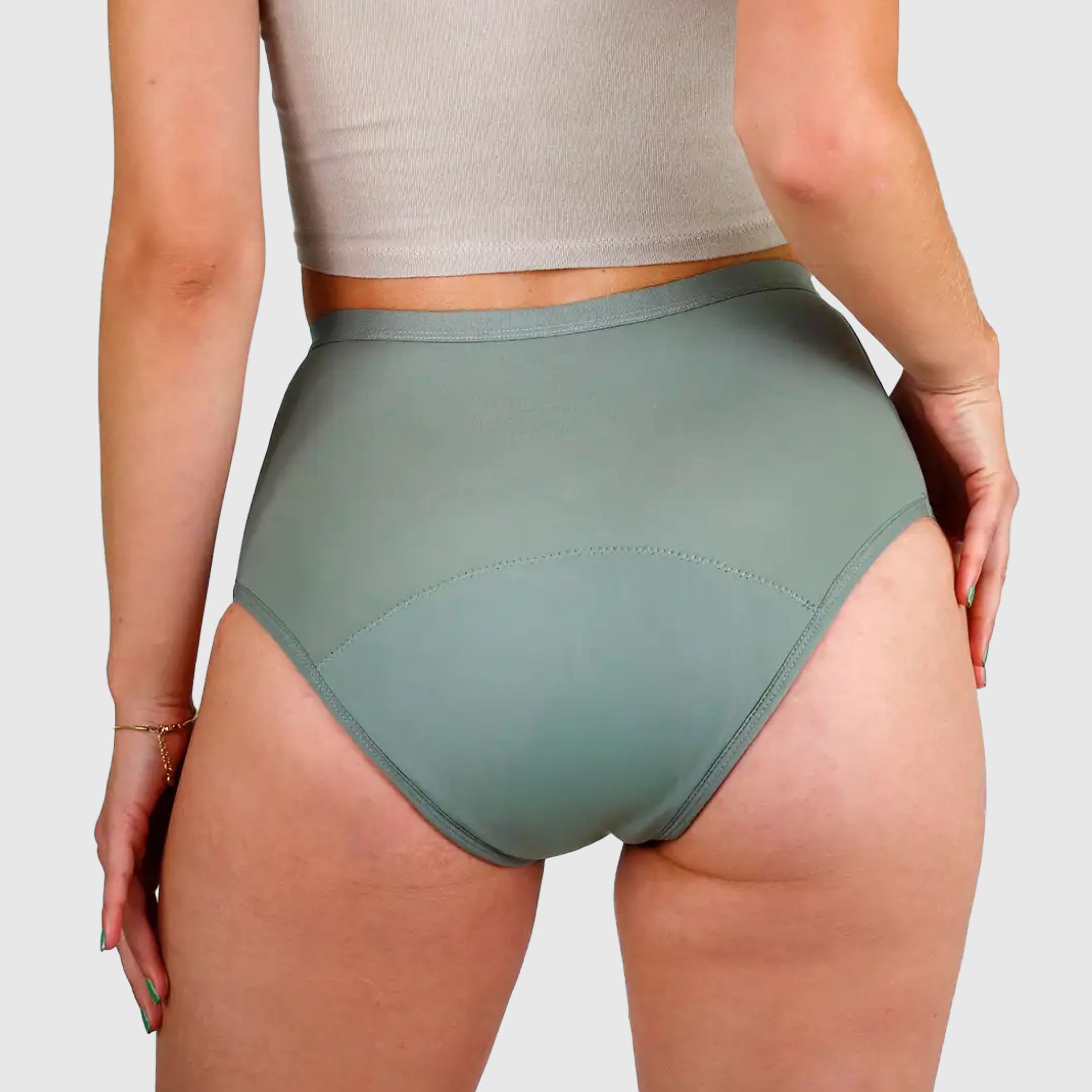 Rückansicht einer grünen High-Waist Periodenunterwäsche aus weichem Stoff.