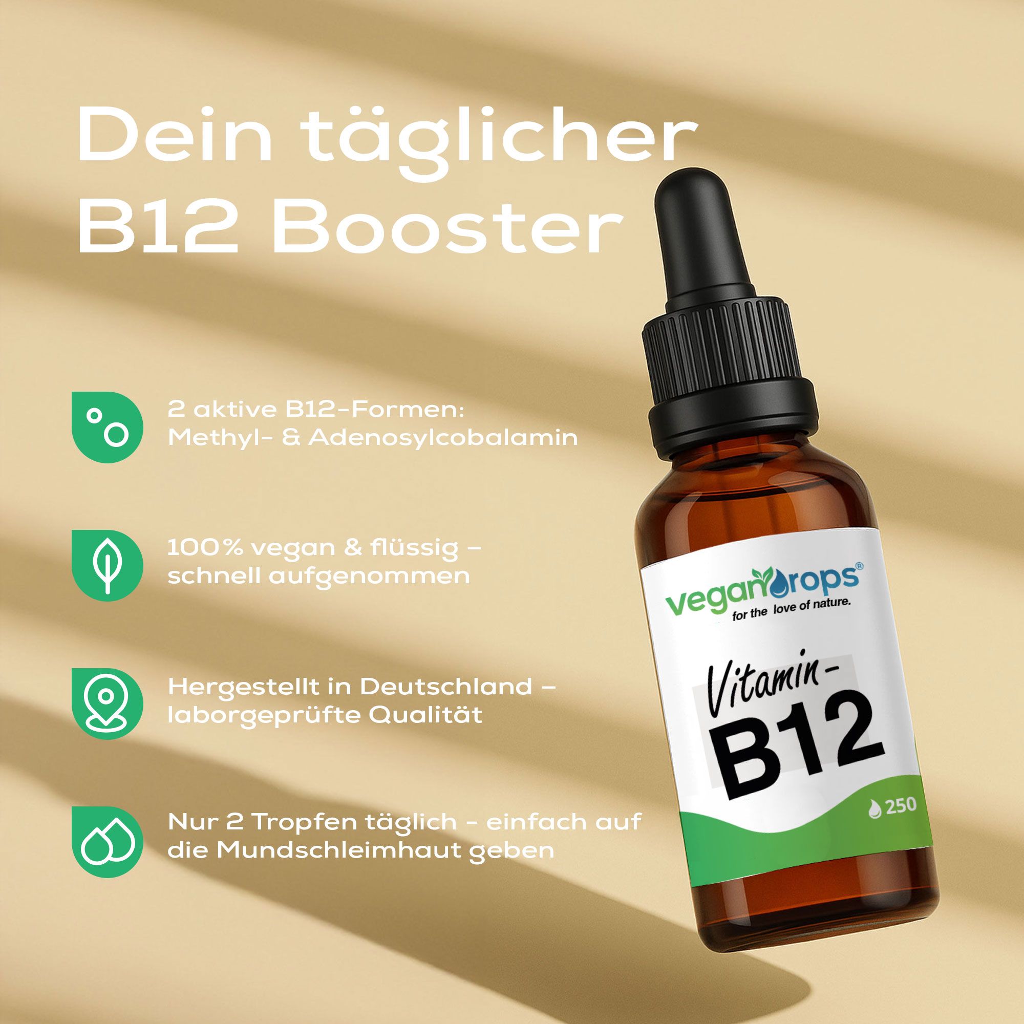 Braune Tropfenflasche mit Tropfer. Aufschrift: Vegan Drops Vitamin B12. Grüne und weiße Etiketten. Text über B12-Formen, vegan, hergestellt in Deutschland.