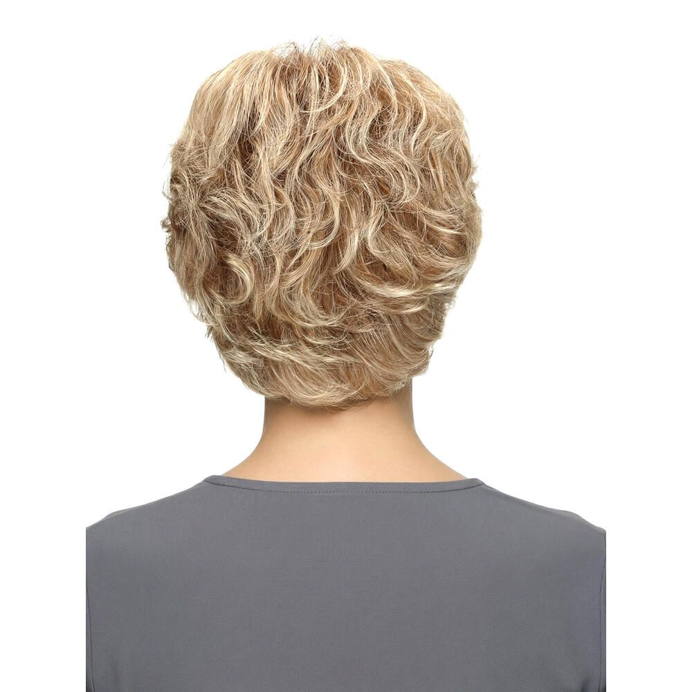 Perücke Iris von Lofty. Kurze, blonde Kunsthaarperücke mit gewellter Struktur. Rückansicht.