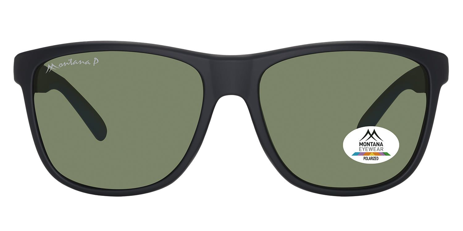 Schwarze Sonnenbrille mit grünen Gläsern. Montana Eyewear Logo auf dem linken Bügel und Aufkleber auf dem rechten Glas. Poliert.