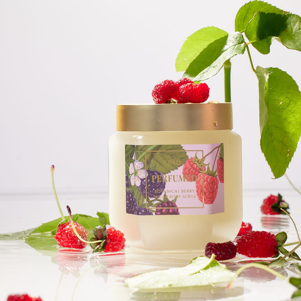 PLU Perfumed Botanical Berry Body scrub