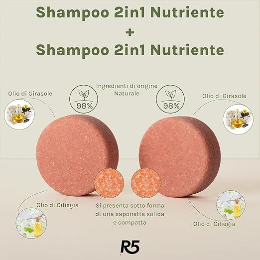 Zwei runde, rosafarbene Shampoo-Stücke. Text: 98% natürlich, Olio di Ciliegia, Olio di Girasole. R5 Logo.